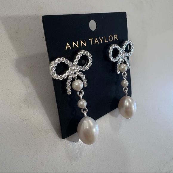Ann Taylor Silver Rhinestone Crystal Bow Pearl Dangle Earrings - Picture 6 of 6